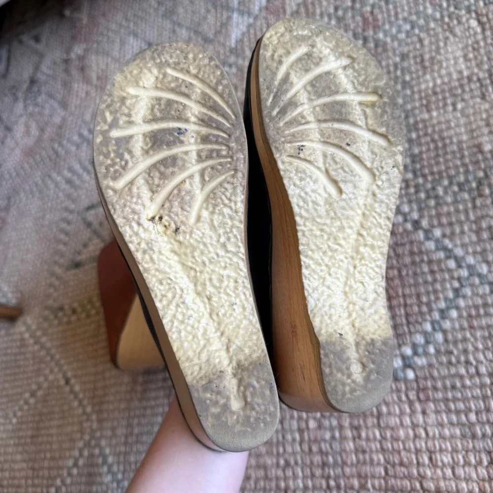 NO.6 New School Clog Wedge Bundle - Picture 8 of 11